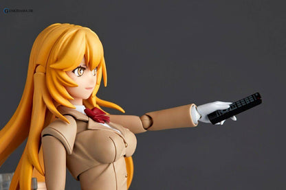 Amazing Yamaguchi/ Revoltech: A Certain Scientific Railgun T - Shokuhou Misaki - Winter Uniform Ver. (Limited)
