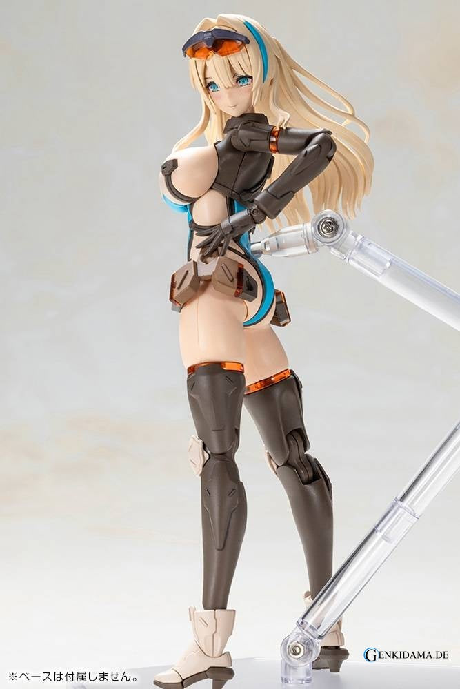 Front Mission: Zenith Girl Plastic Model
