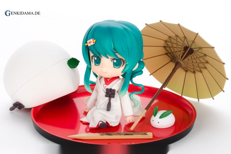 Nendoroid - Snow Miku Strawberry White Kimono Ver.