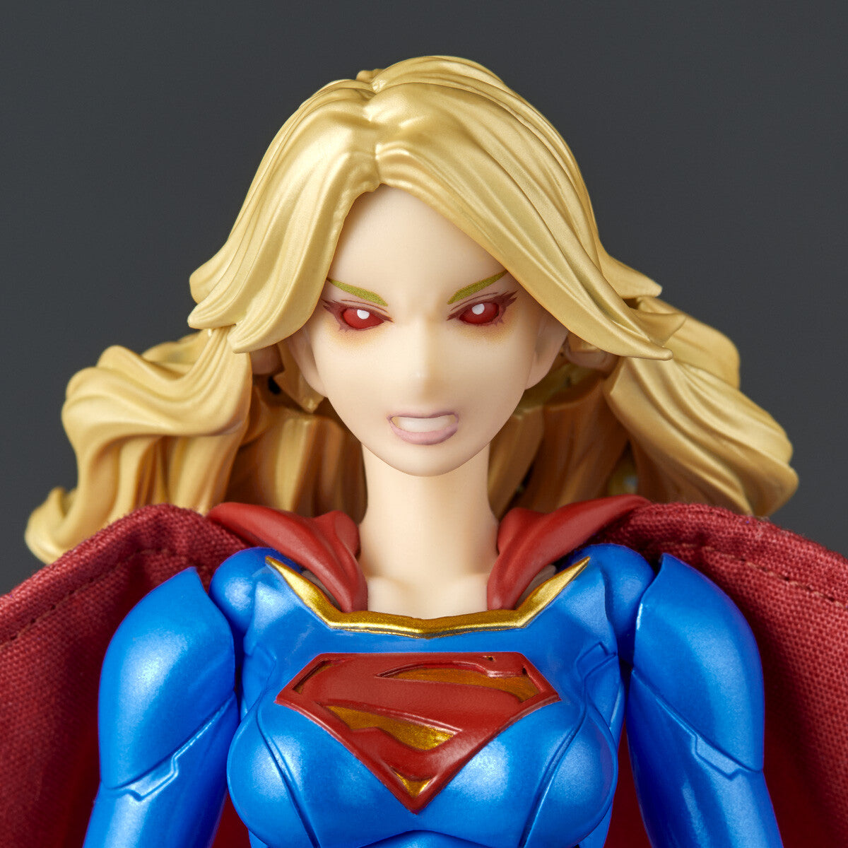 Supergirl - Revoltech - Kaiyodo