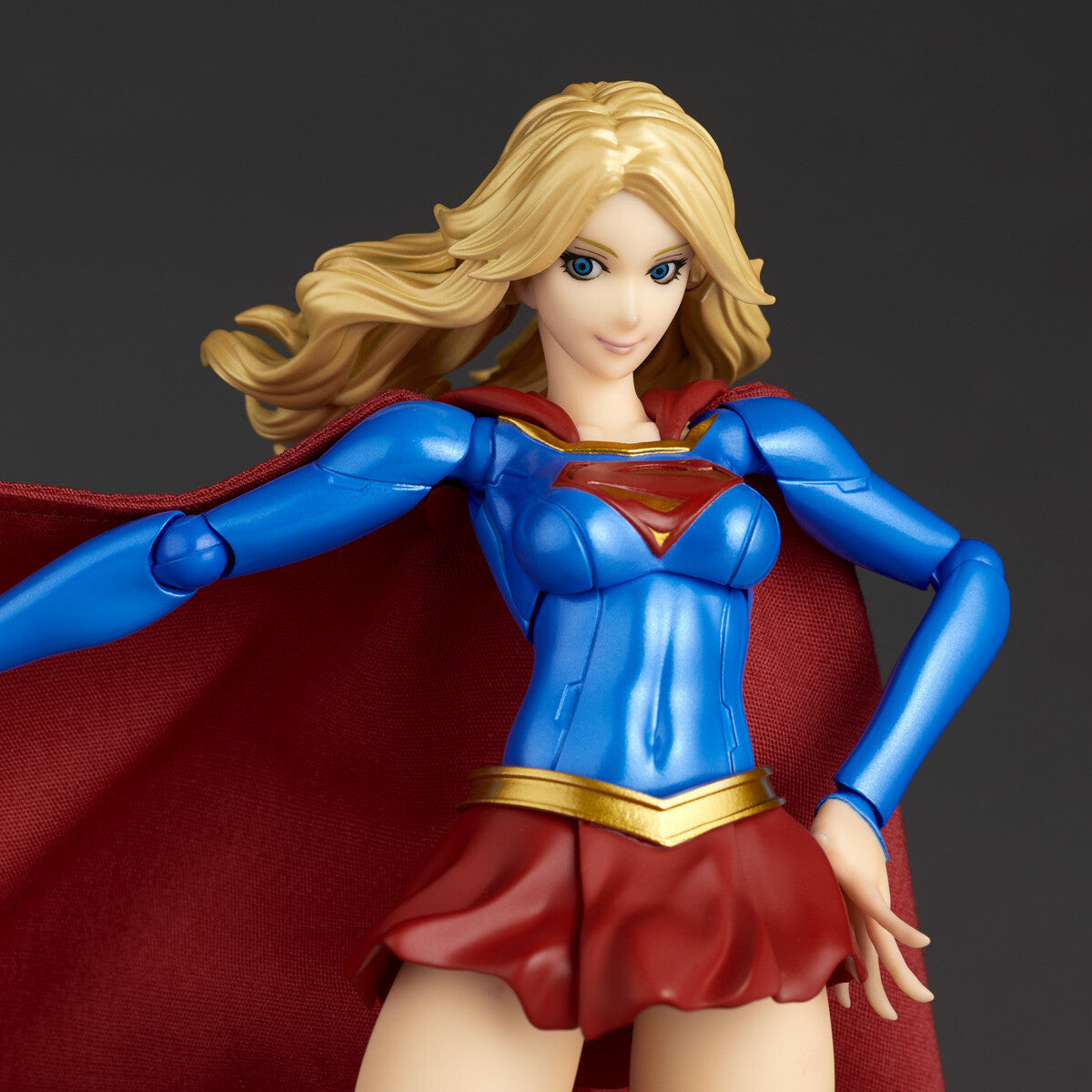 Supergirl - Revoltech - Kaiyodo - Anime Figuren günstig kaufen