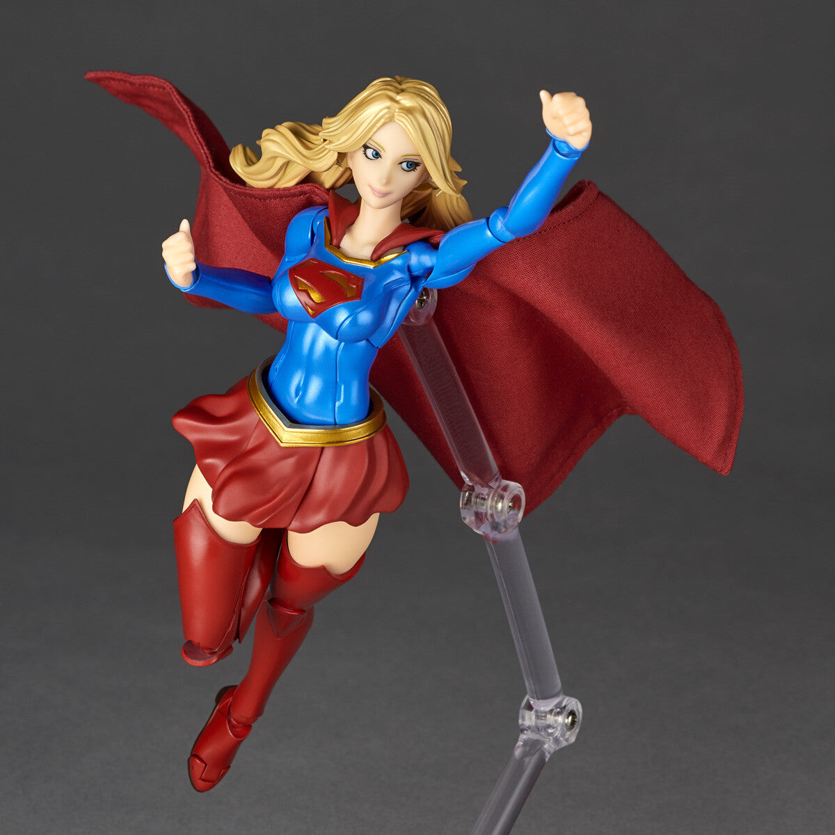 Supergirl - Revoltech - Kaiyodo - Anime Figuren günstig kaufen