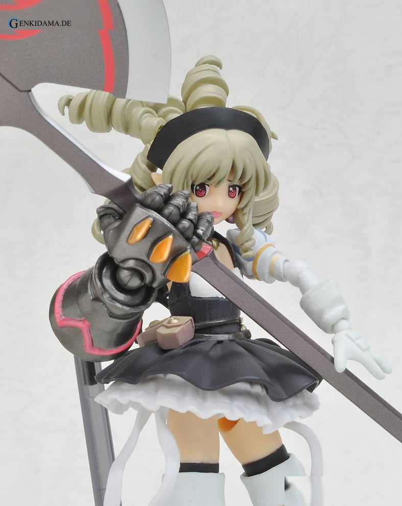 Revoltech Queen`s Blade Series No.012 Ymir 2P