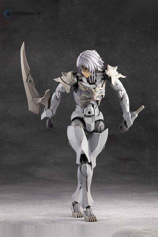 UNLIMITED UNIVERSE MEGALOMARIA ZIRCONIA Plastic Model