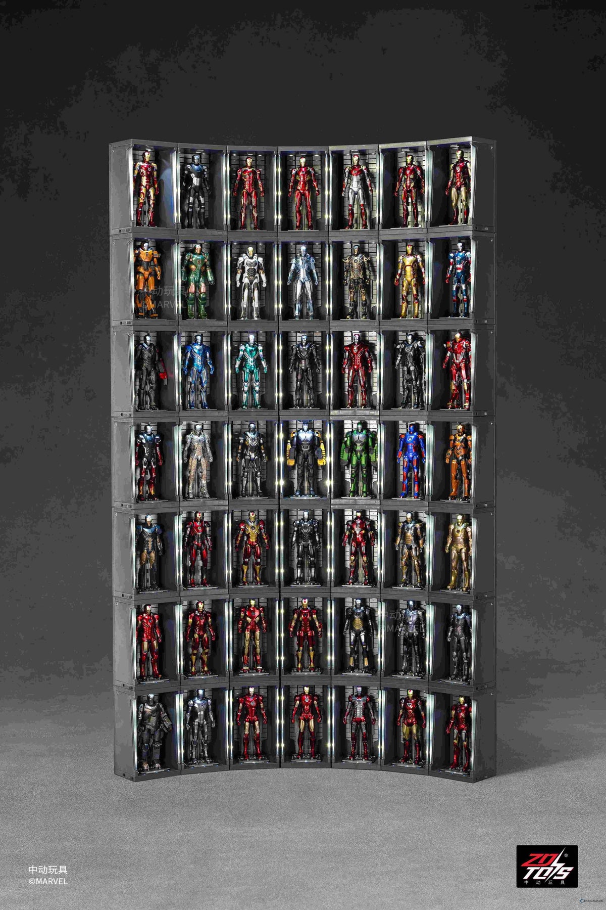 MARVEL Avengers: Iron Man Mk.46 - 7-inch Action Figure + Hall of Armor Set