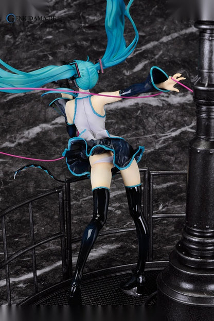 Character Vocal Series 01. Hatsune Miku Love is War ver. (Regular Edition)