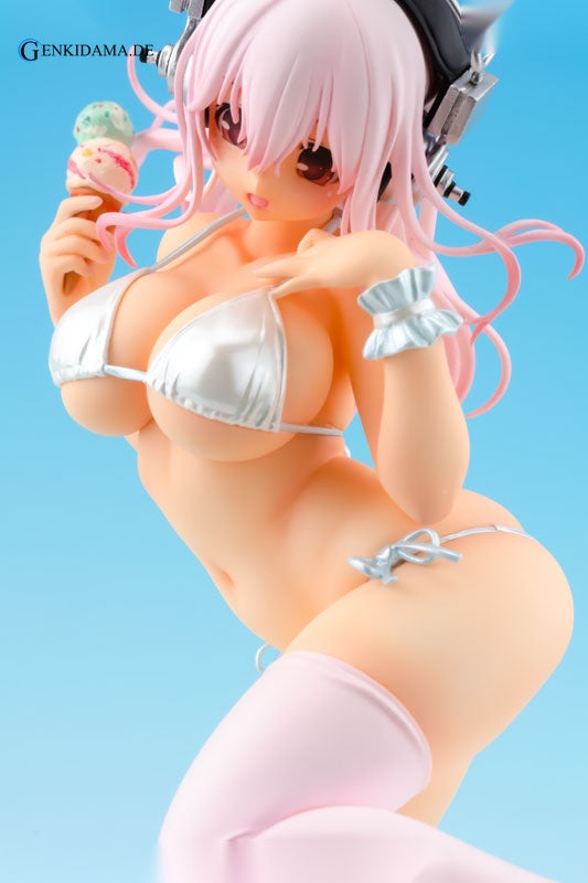 BEACH QUEENS - NITRO SUPER SONIC: Super Sonico