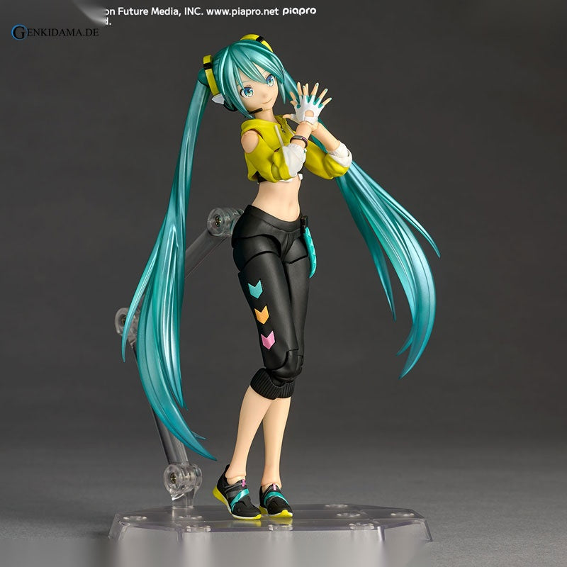 Revoltech Amazing Yamaguchi Hatsune Miku Fit Boxing Ver.