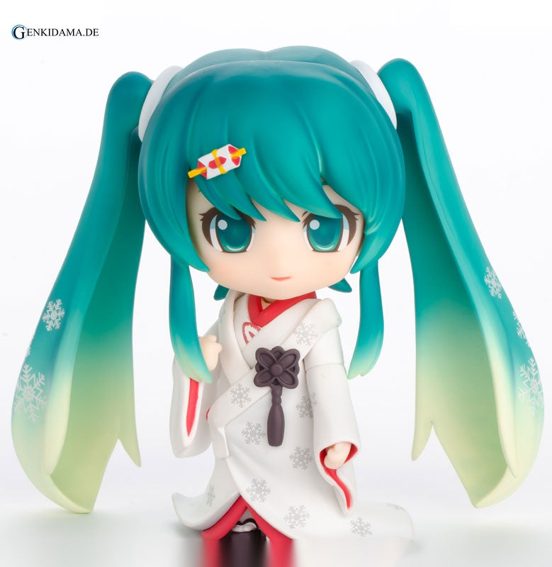 Nendoroid - Snow Miku Strawberry White Kimono Ver.