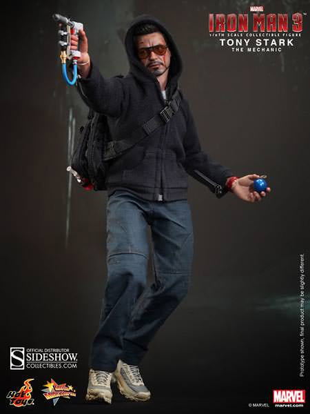 Tony Stark (The Mechanic) Iron Man 3 Movie Masterpiece Hot Toys