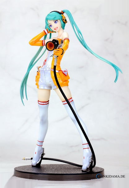 Racing Miku 2010 ver. (Miku Hatsune)
