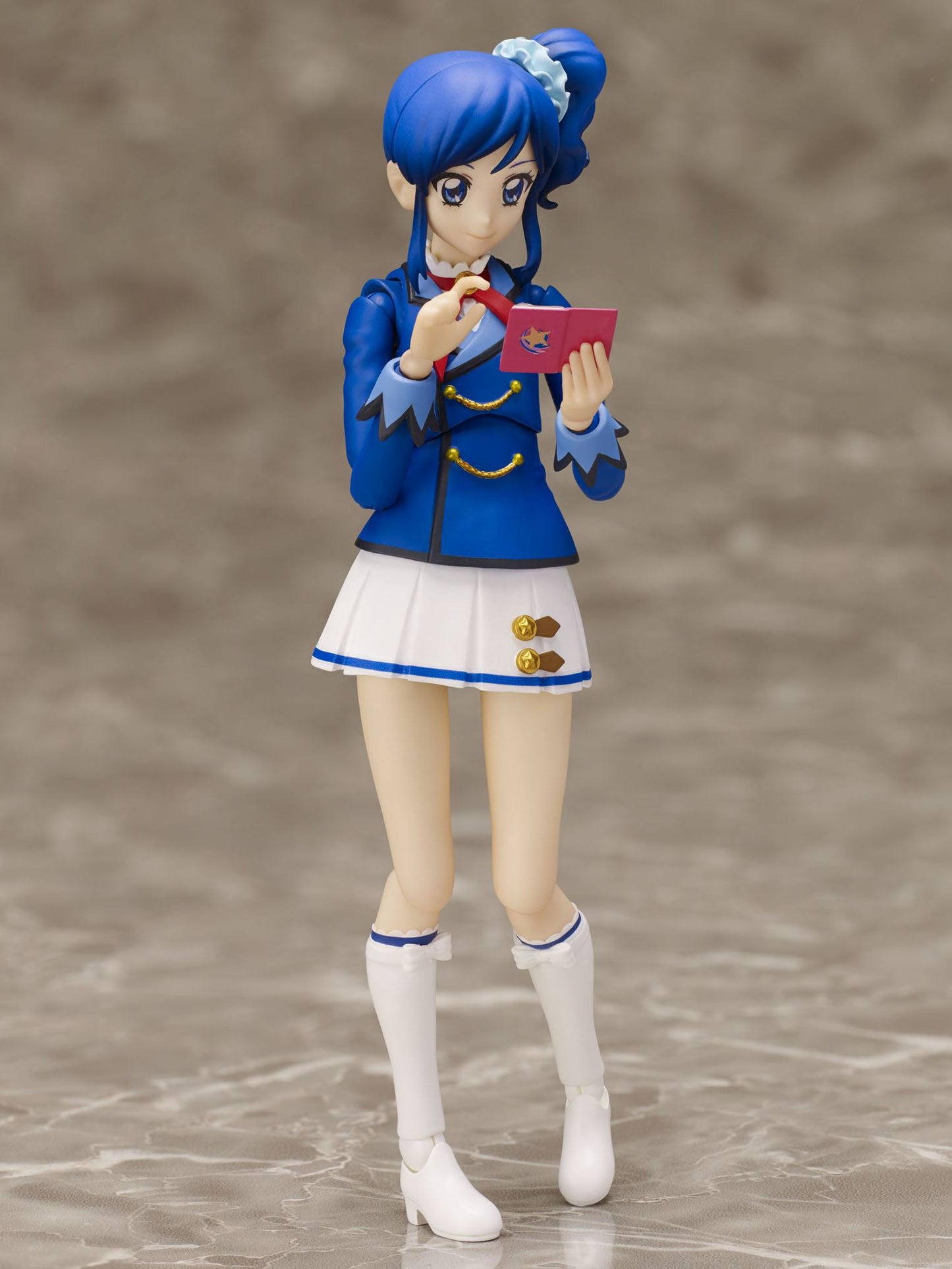 Aikatsu! S.H. Figuarts Actionfigur Aoi Kiriya Winter Uniform Ver. - Anime Figuren günstig kaufen