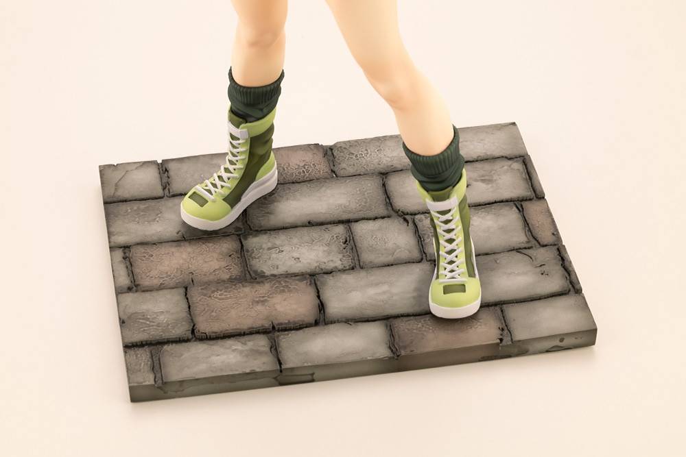 Bishoujo Statue: The King of Fighters 97 - Leona Heidern 1/7 (Limited Edition) [Kotobukiya]