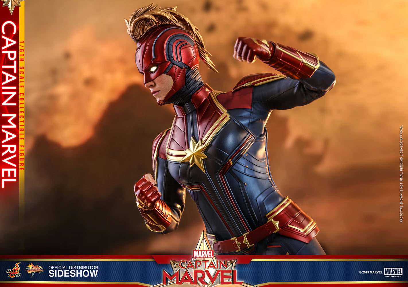 Captain Marvel 1/6 Scale Collectible Figure – Hot Toys