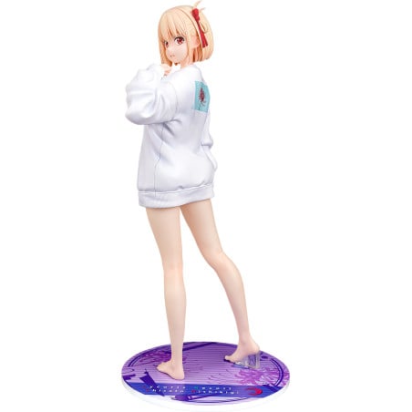 Chisato Nishikigi: Oversized Sweatshirt Ver. Lycoris Recoil 1/7 Scale Figure