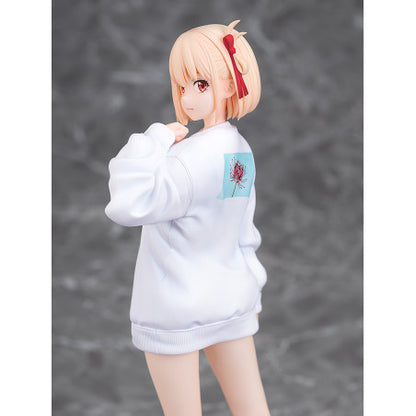 Chisato Nishikigi: Oversized Sweatshirt Ver. Lycoris Recoil 1/7 Scale Figure