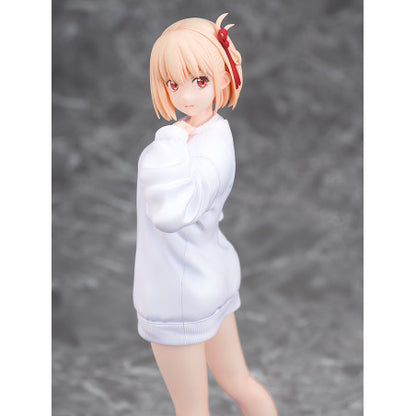 Chisato Nishikigi: Oversized Sweatshirt Ver. Lycoris Recoil 1/7 Scale Figure