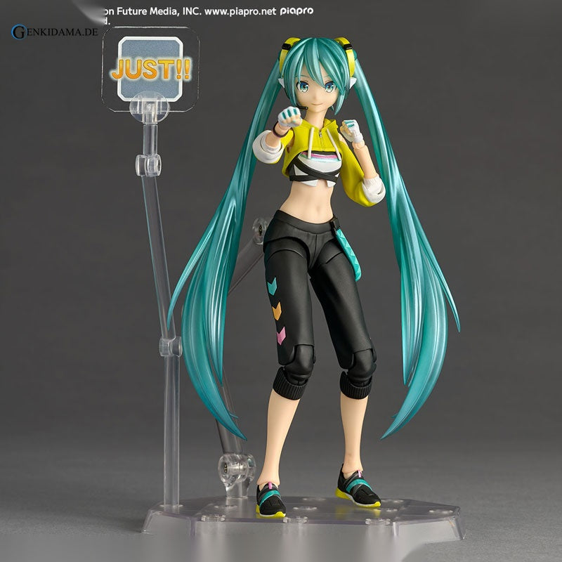 Revoltech Amazing Yamaguchi Hatsune Miku Fit Boxing Ver.