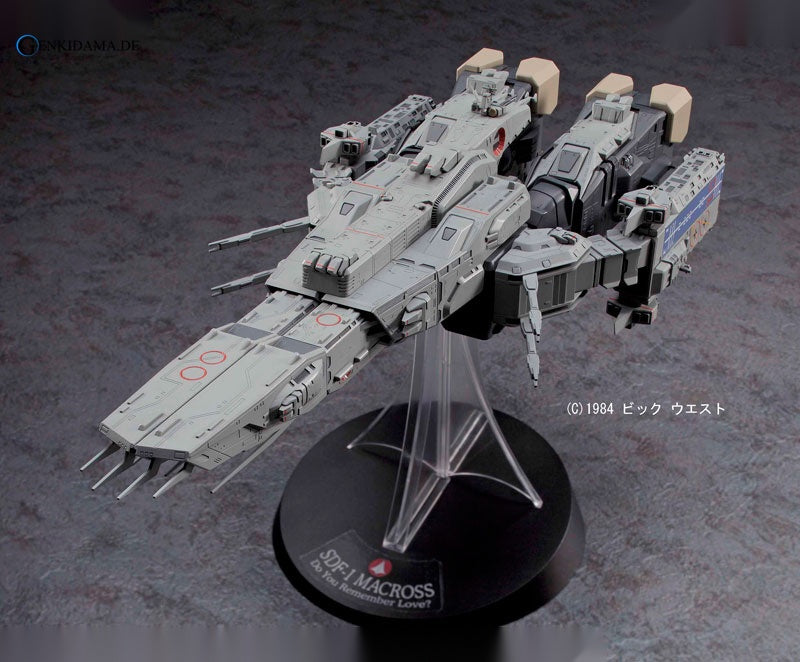 Macross: Do You Remember Love? 1/4000 SDF-1 Macross Fortress "Gekijouban" Plastic Model