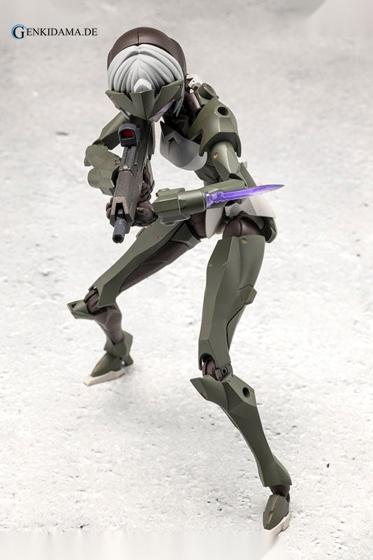MEGALOMARIA UNLIMITED UNIVERSE PENETRATOR Plastic Model