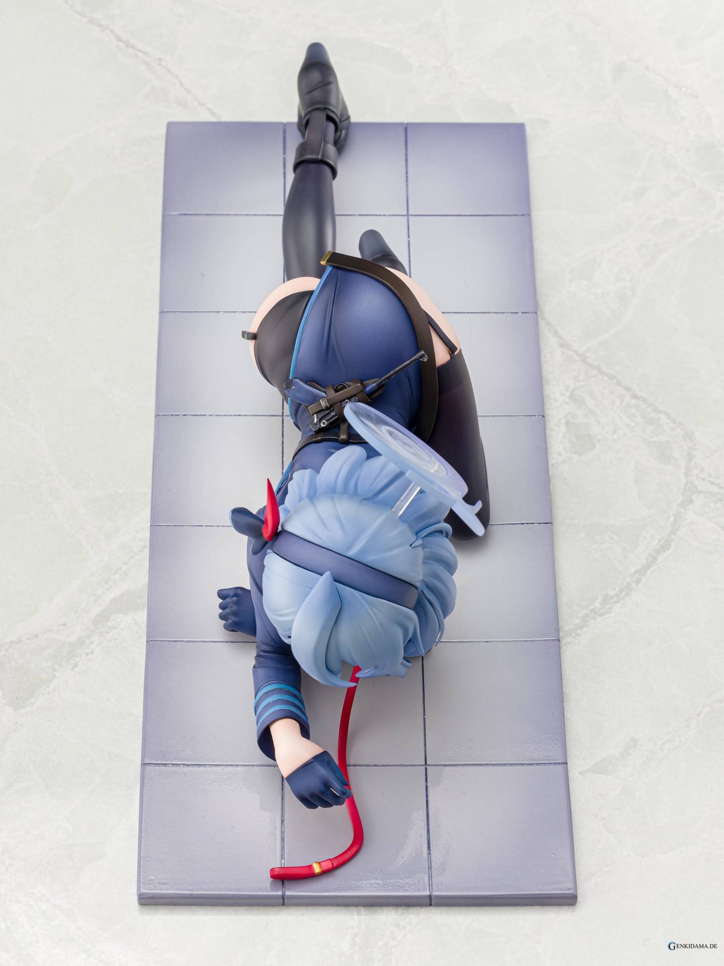 Blue Archive: Ako (Memorial Lobby Ver.) 1/7