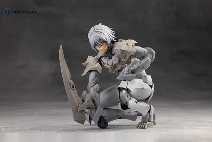 UNLIMITED UNIVERSE MEGALOMARIA ZIRCONIA Plastic Model