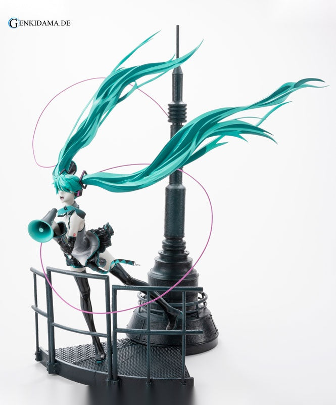 GoodSmile 20th Anniversary Book -Hatsune Miku Love is War Refine Ver.- (BOOK) - Anime Figuren günstig kaufen