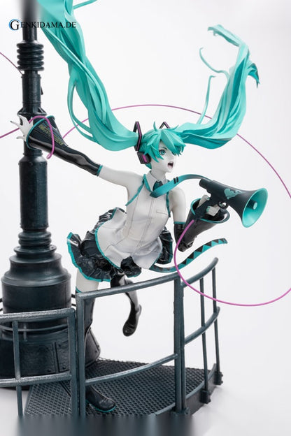 GoodSmile 20th Anniversary Book -Hatsune Miku Love is War Refine Ver.- (BOOK) - Anime Figuren günstig kaufen