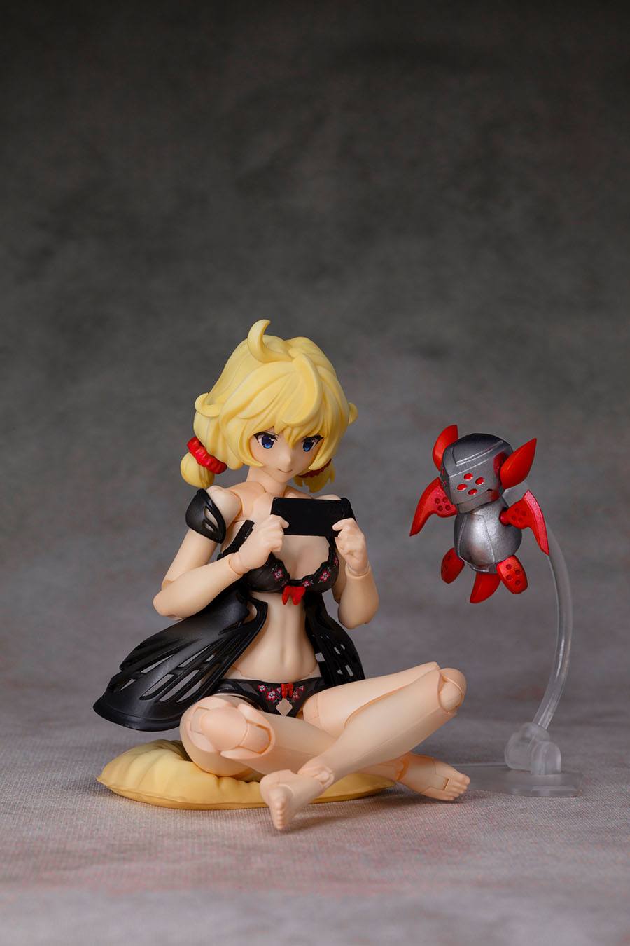 Sophia - Relax Ver. - Plastic Model Kit / Dark Advent