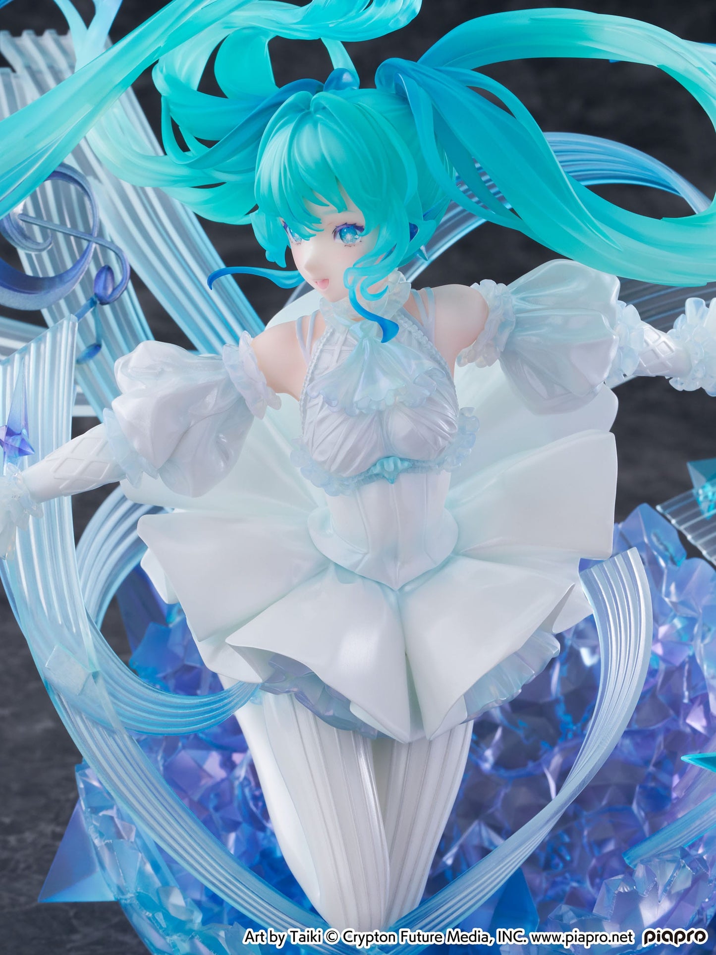 Hatsune Miku - Crystal Dress Ver. CbyerZ
