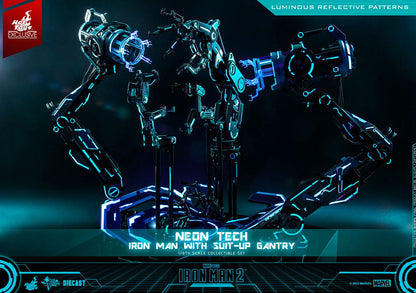 Neon Tech Iron Man mit Suit-Up Gantry Hot Toys