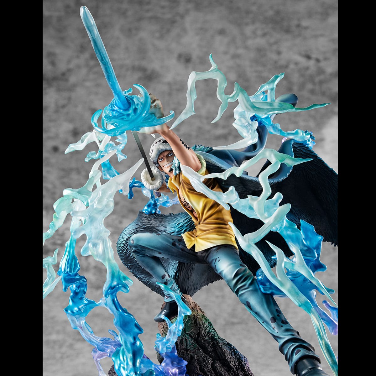 Trafalgar Law The Surgeon of Death Awaken Ver. MegaHouse - Anime Figuren günstig kaufen