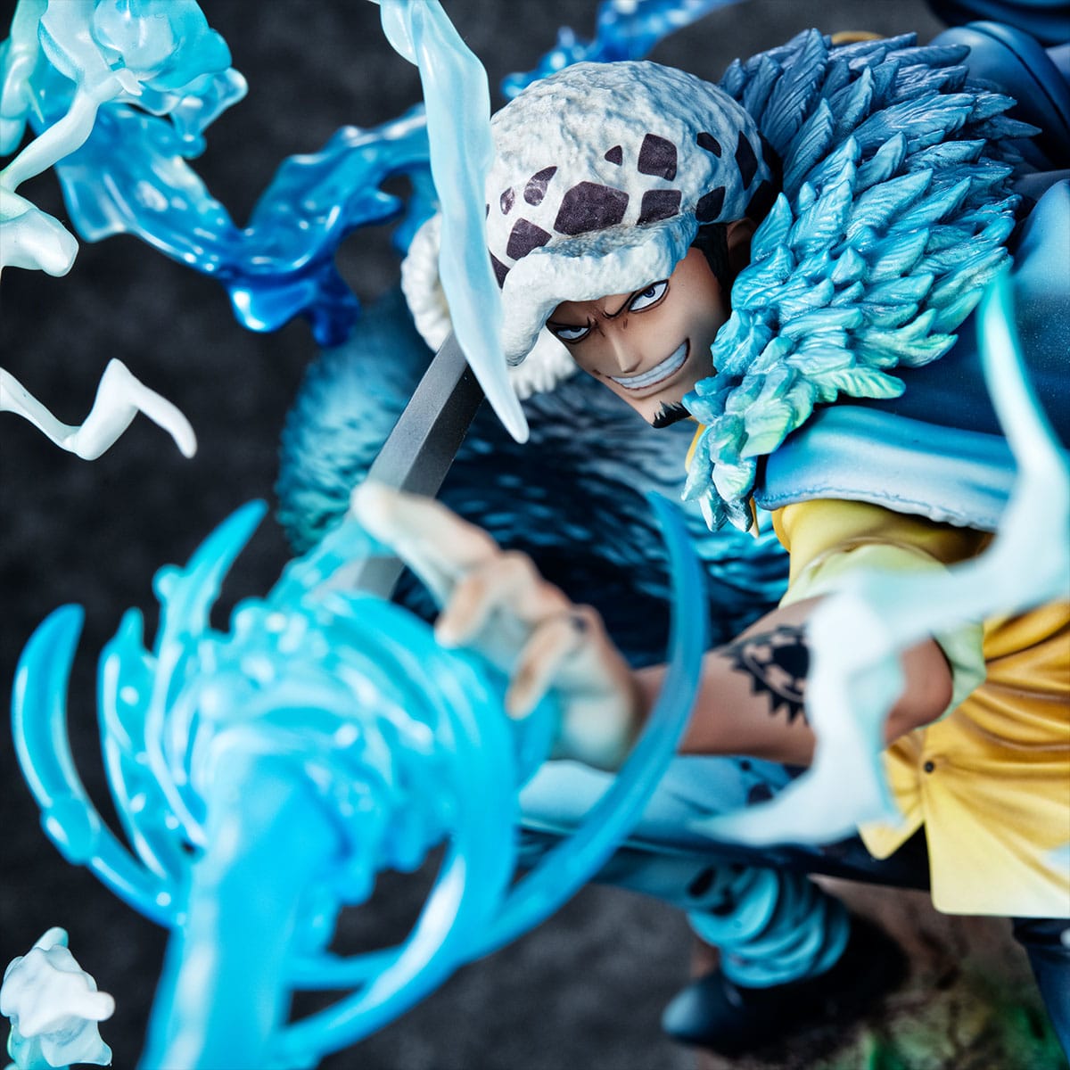 Trafalgar Law The Surgeon of Death Awaken Ver. MegaHouse - Anime Figuren günstig kaufen