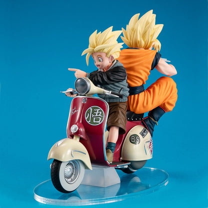 Super Saiyan Son Goku, Super Saiyan Son Gohan & Motorbike MegaHouse