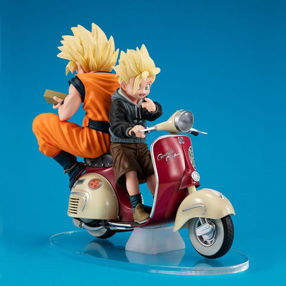 Super Saiyan Son Goku, Super Saiyan Son Gohan & Motorbike MegaHouse