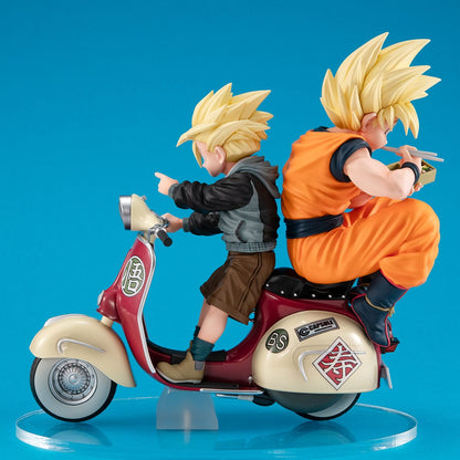 Super Saiyan Son Goku, Super Saiyan Son Gohan & Motorbike MegaHouse