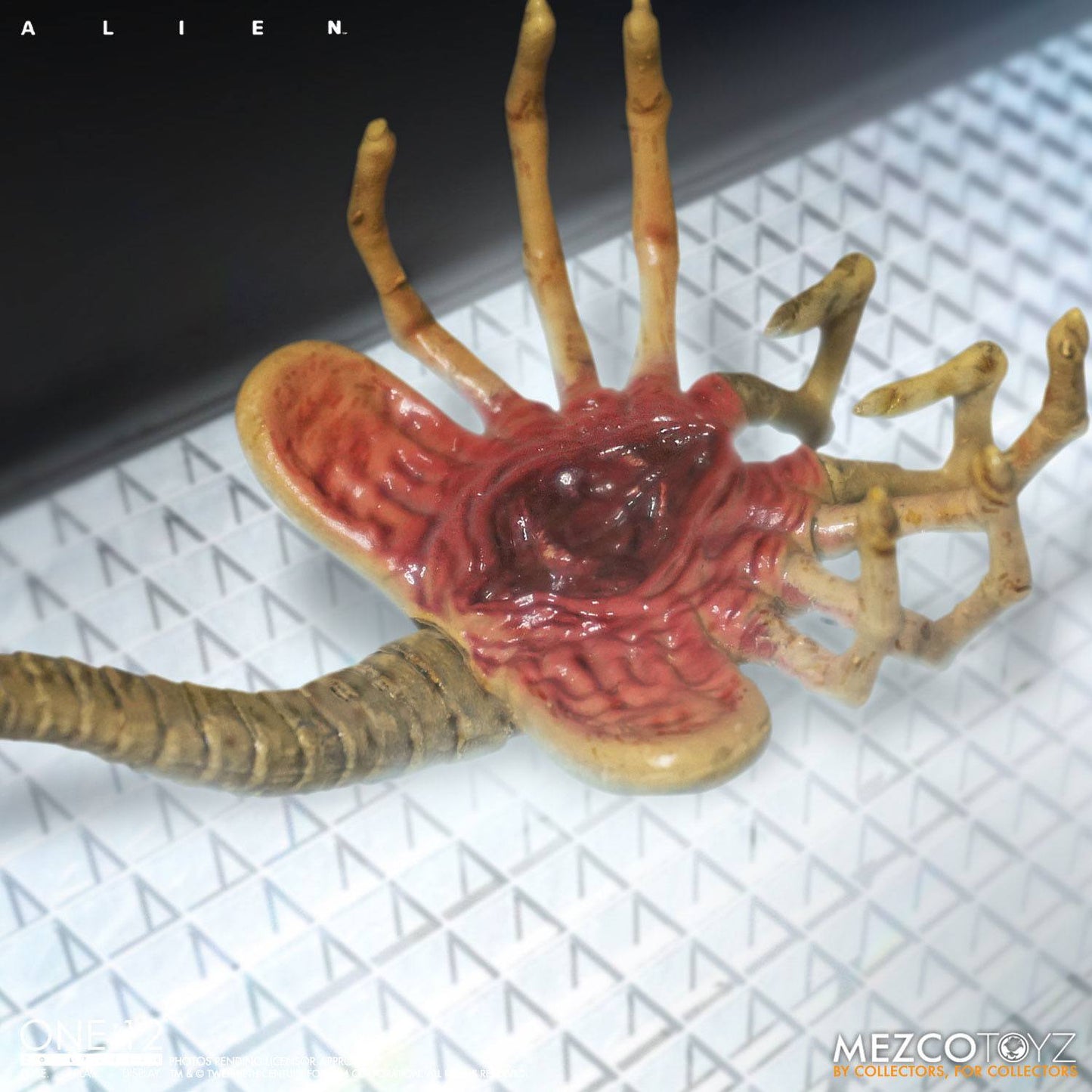 Alien - Alien Actionfigur - Mezco