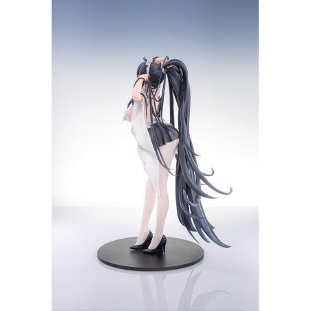 Indomitable Ms. Motivationless Maid Ver. Azur Lane 1/6 Scale Figure