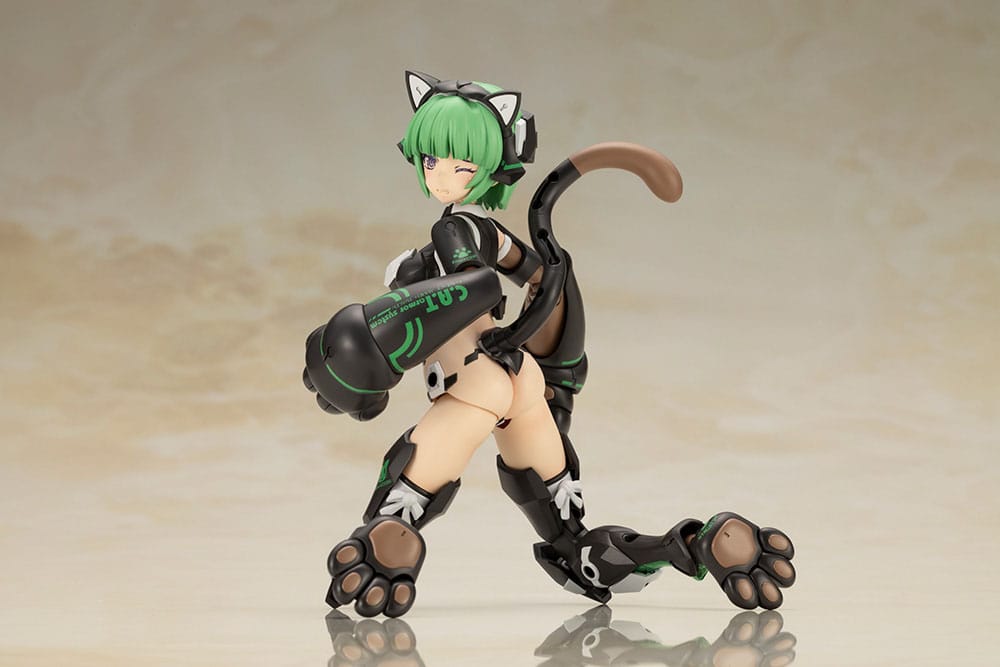 Magatsuki Cat Armor Ver. Plastic Model Kit Kotobukiya