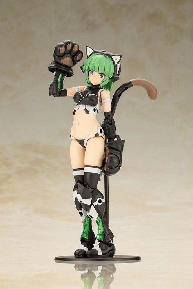 Magatsuki Cat Armor Ver. Plastic Model Kit Kotobukiya