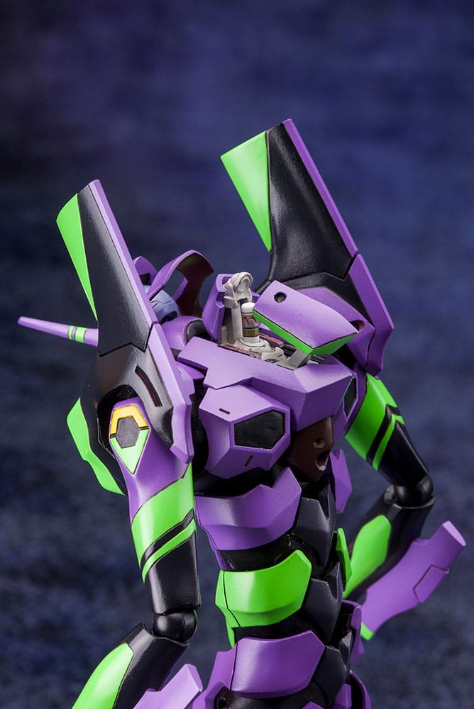 Test Type-01 with Spear of Cassius Plastic Model Kit Kotobukiya