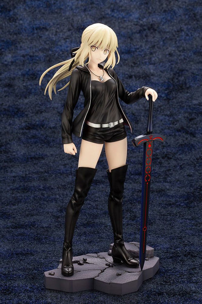 Altria Pendragon (Alter) Saber Casual Ver. Kotobukiya