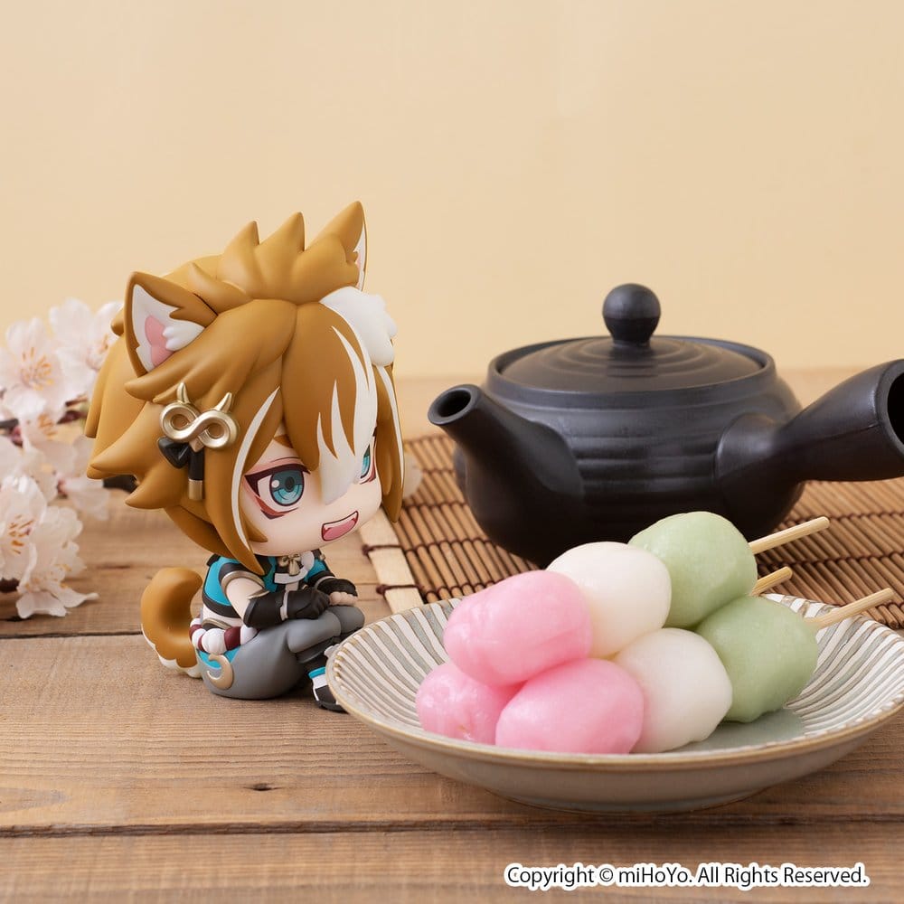 Gorou with Gift Look Up Genshin Impact MegaHouse