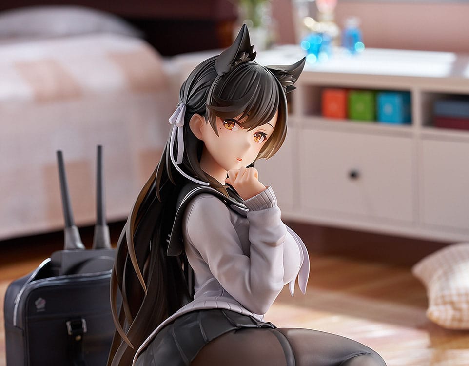 Azur Lane PVC Statue Atago (School Traumerei) 13 cm