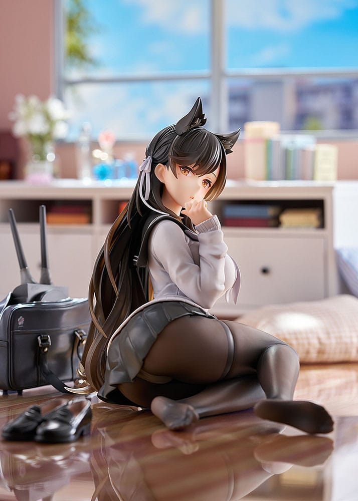 Azur Lane PVC Statue Atago (School Traumerei) 13 cm