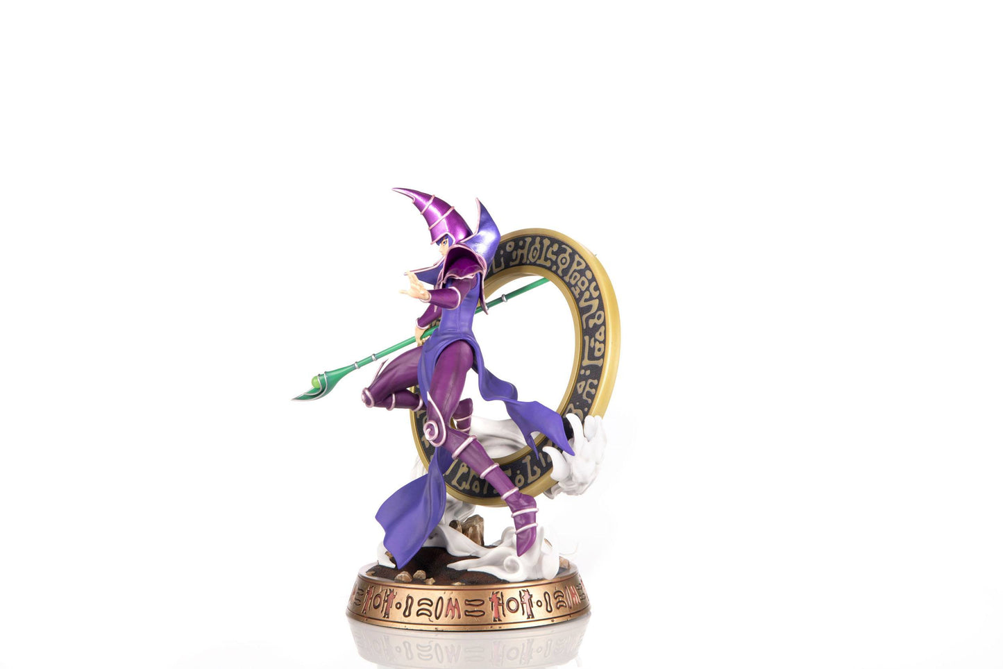 Dark Magician Puprle Version First 4 Figures