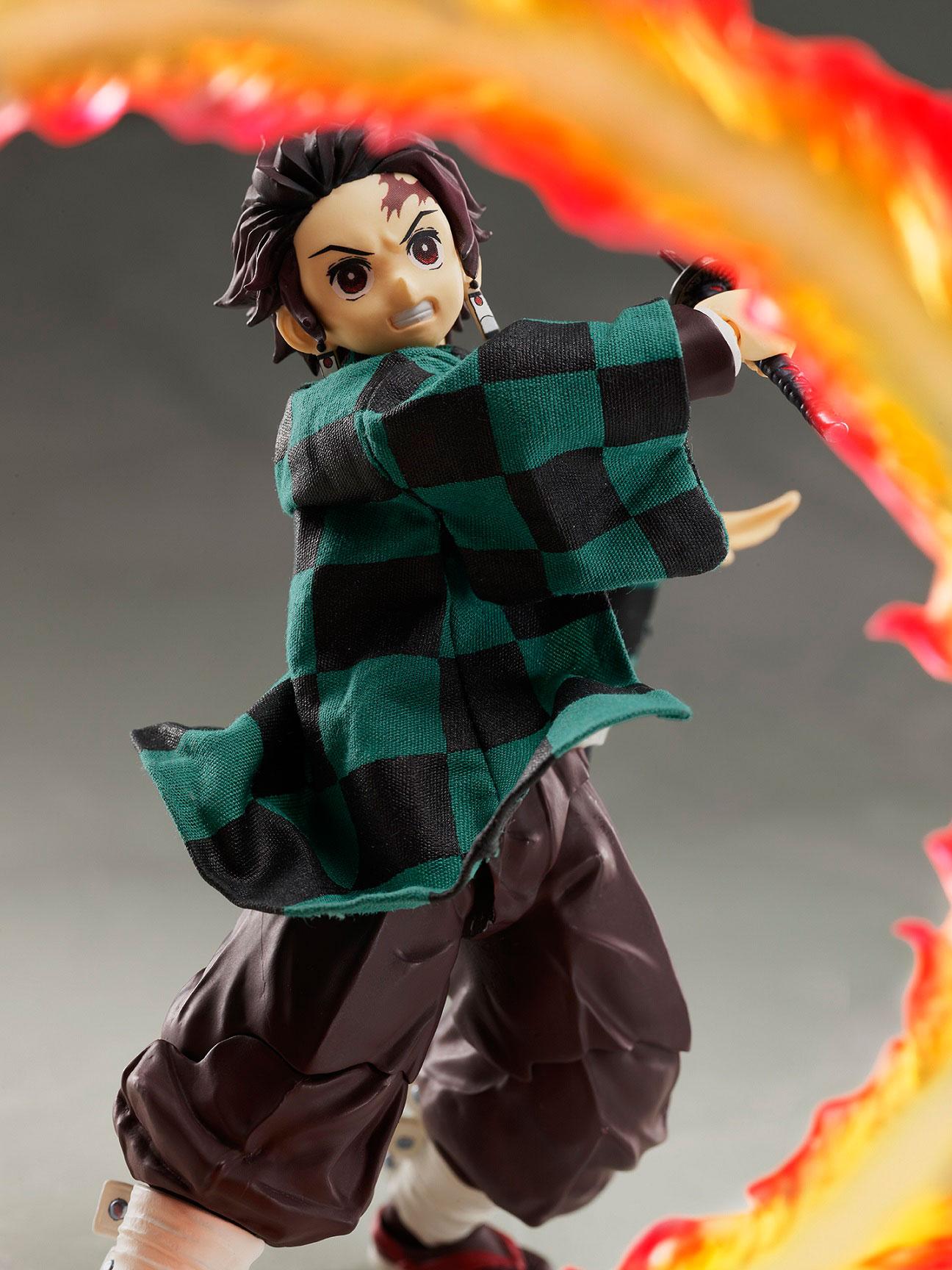 Tanjiro Kamado Demon Slayer: Kimetsu no Yaiba [NEUAUFLAGE] - Anime Figuren günstig kaufen